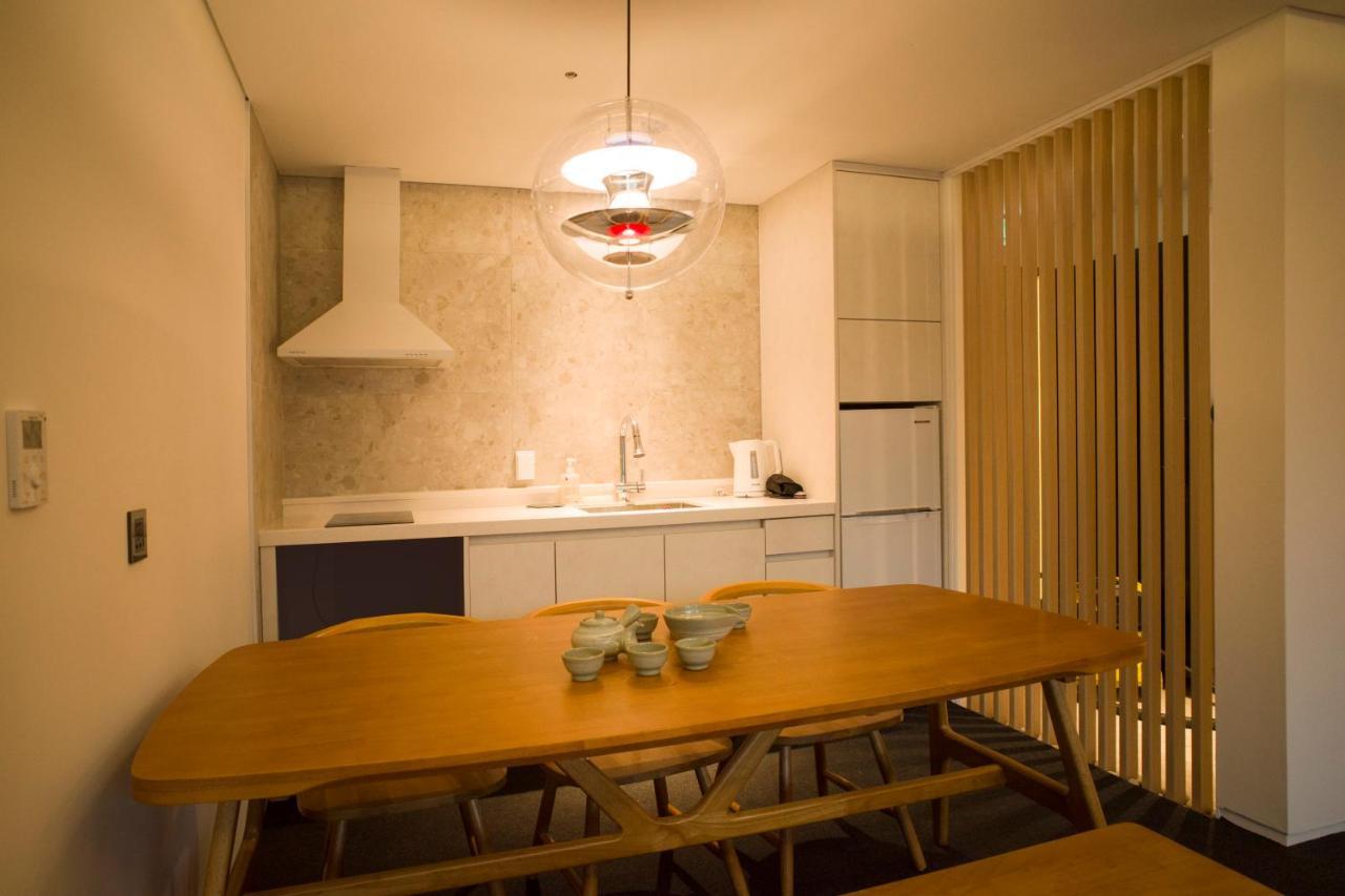 Uh Suite The Myeongdong Сеул Экстерьер фото